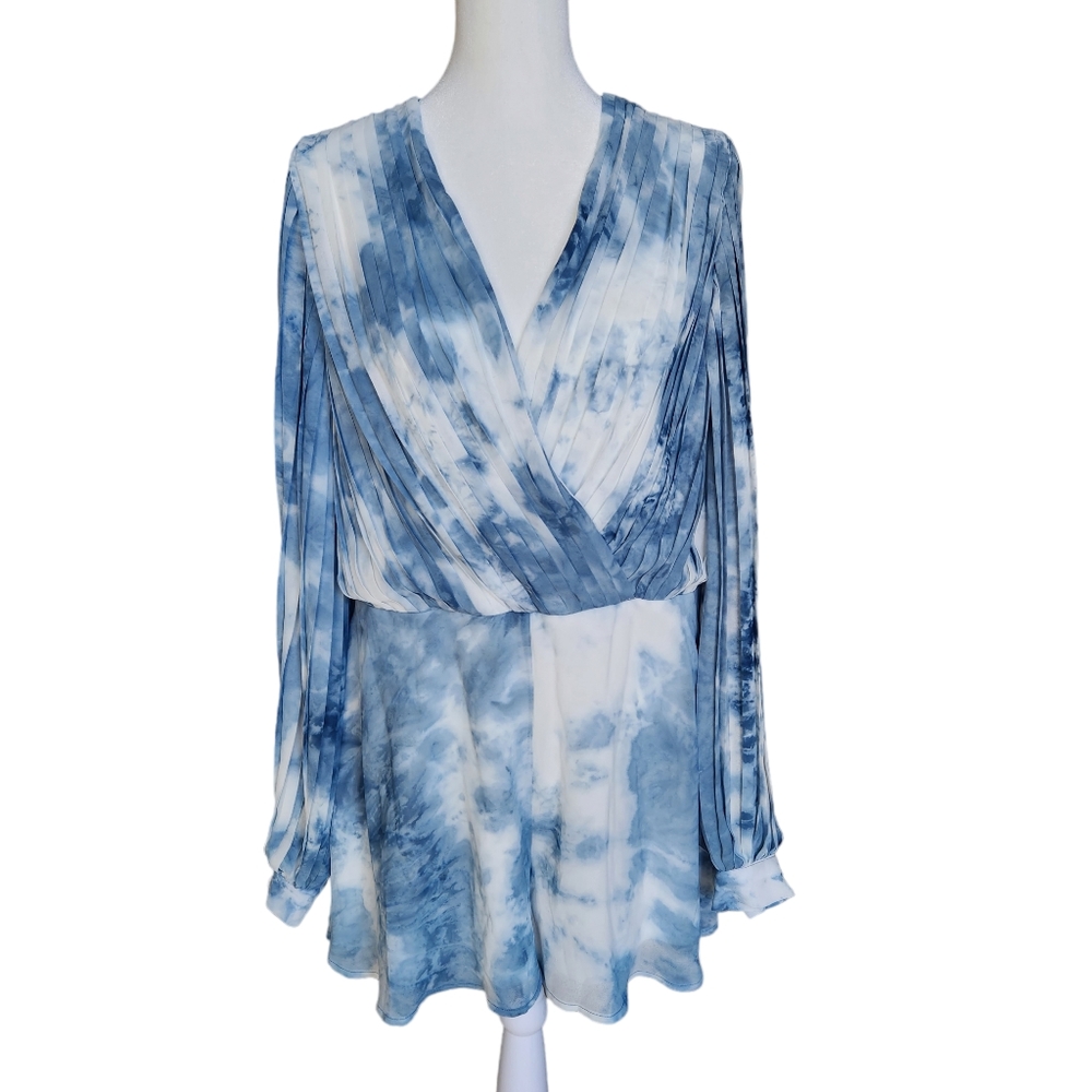 The Sang Shorts Romper Long Sleeve